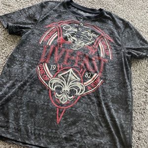 Men’s graphic t shirt